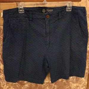 AE shorts prep Sz 38